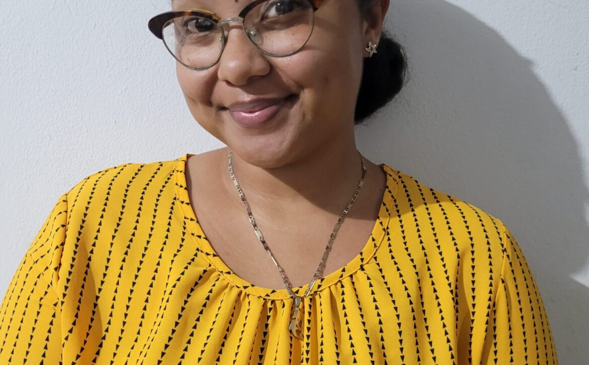 Tahra Fairweather Headshot – TAHRA DANAE FAIRWEATHER